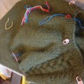 Kundbild DROPS Kid-Silk Uni Colour garn - 25g - Mörk grön (19): På gång